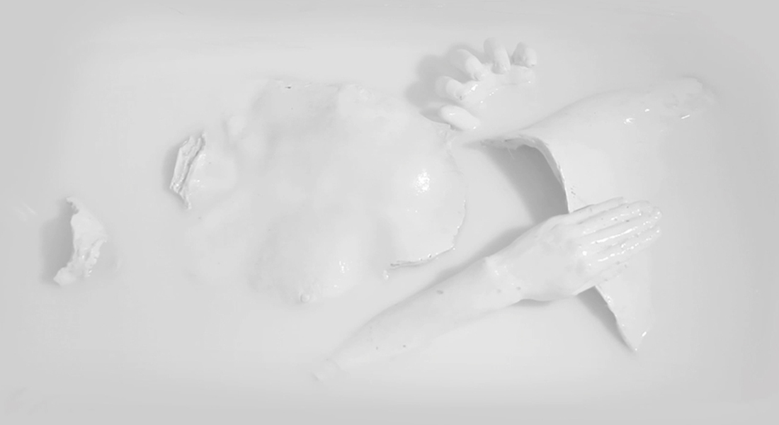 Bath - Video performance